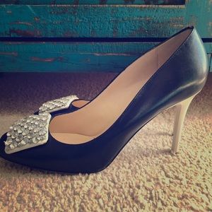 Kate Spade all leather white heeled black shoes